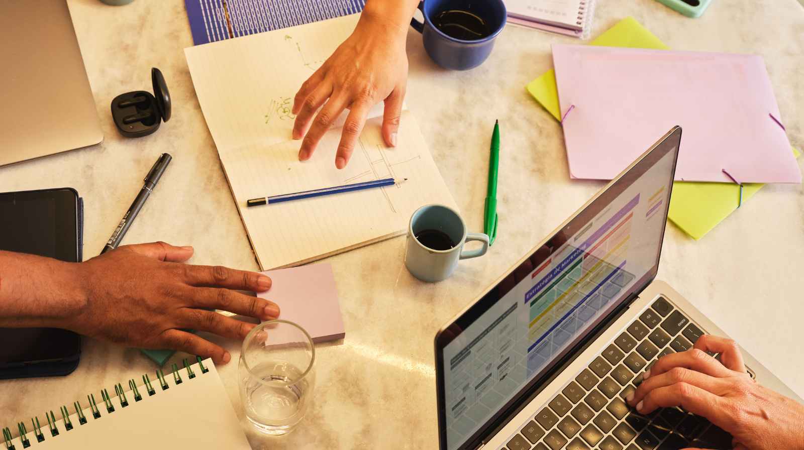 Cession de titres sociaux : étapes, fiscalité et formalités